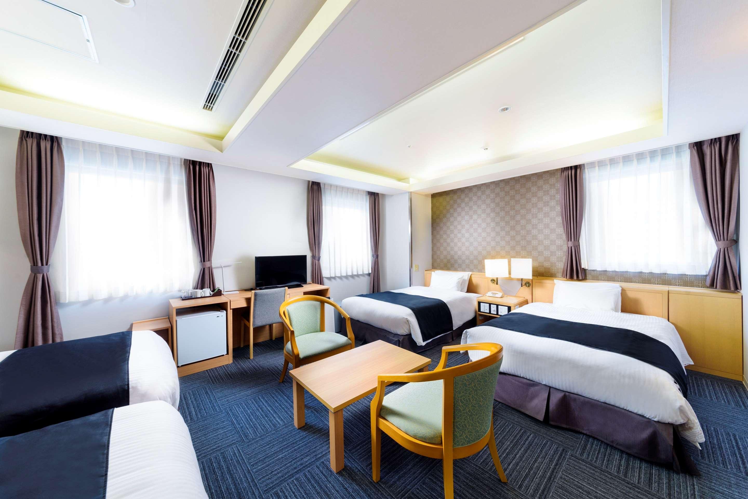 Surestay Plus Hotel By Best Western Shin-Ósaka Exteriér fotografie