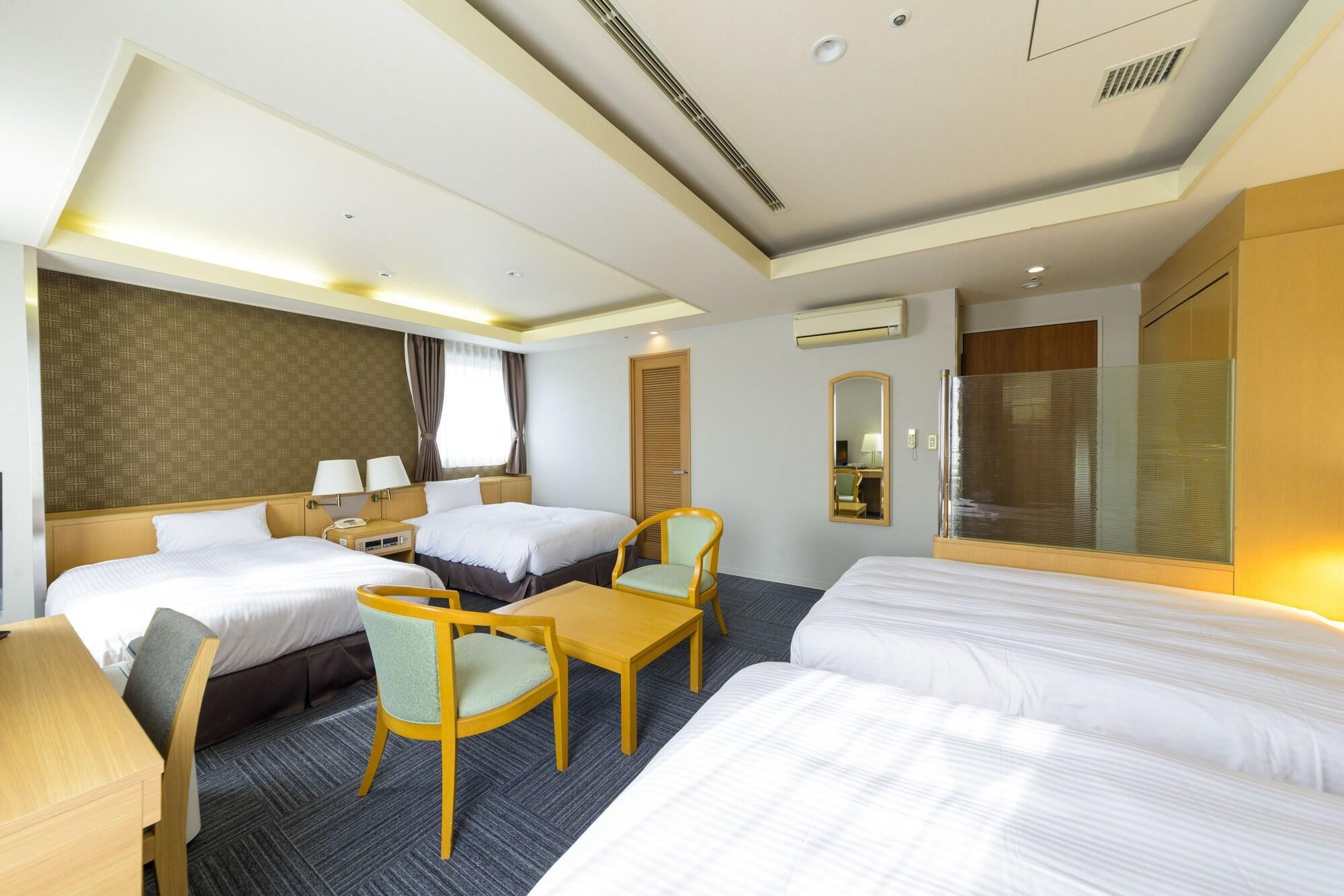 Surestay Plus Hotel By Best Western Shin-Ósaka Exteriér fotografie