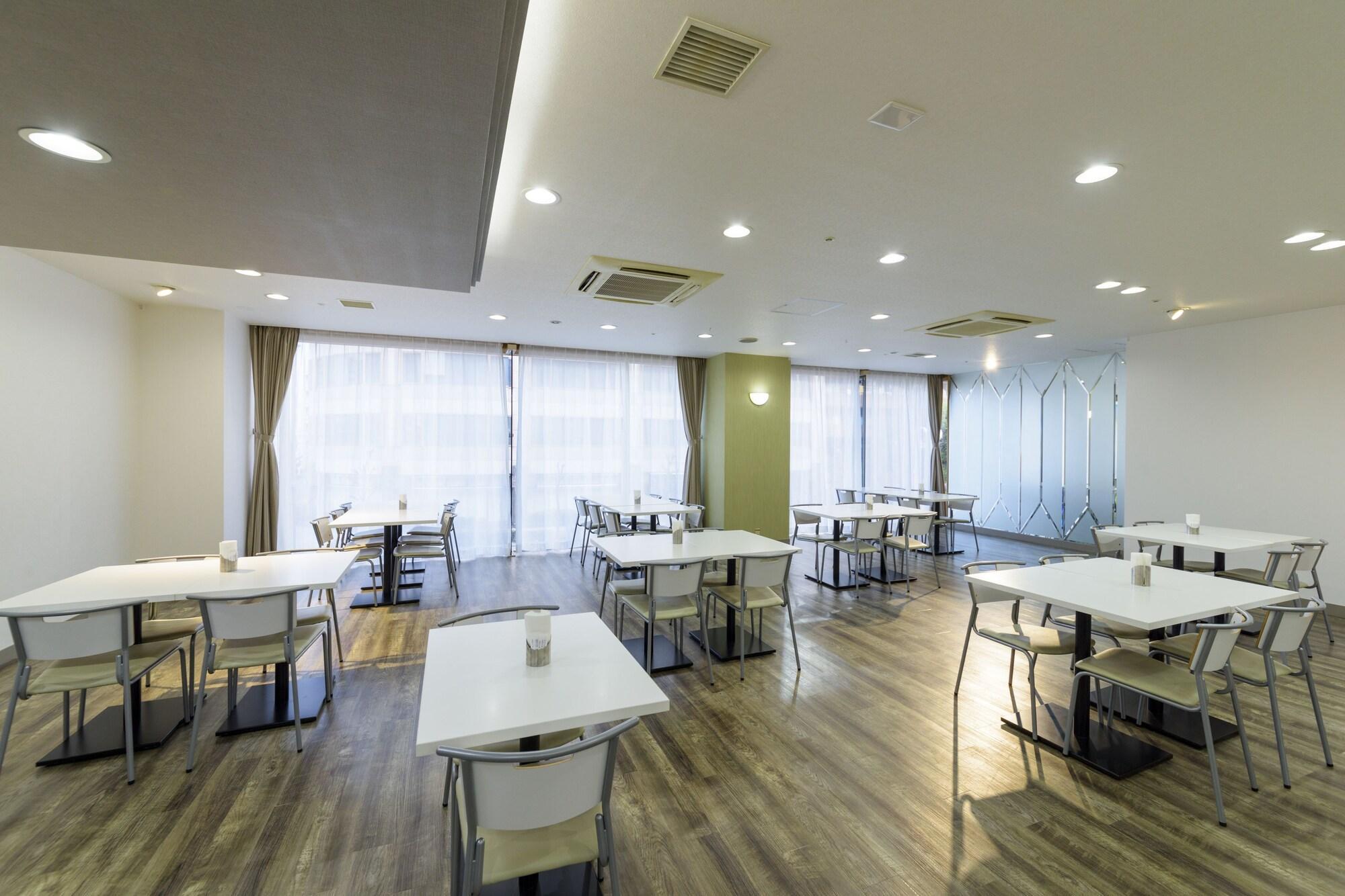 Surestay Plus Hotel By Best Western Shin-Ósaka Exteriér fotografie