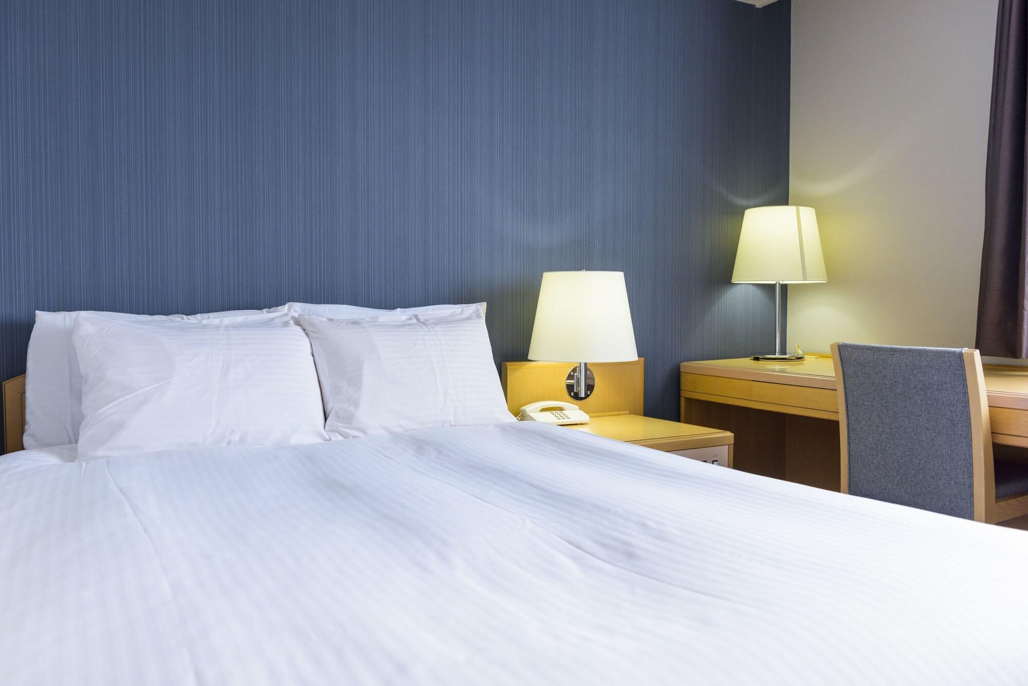 Surestay Plus Hotel By Best Western Shin-Ósaka Exteriér fotografie