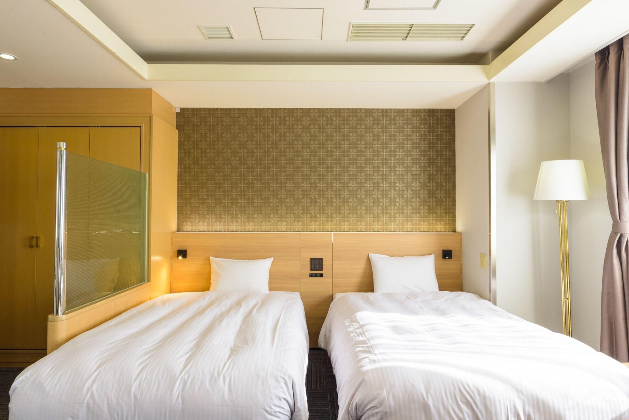 Surestay Plus Hotel By Best Western Shin-Ósaka Exteriér fotografie