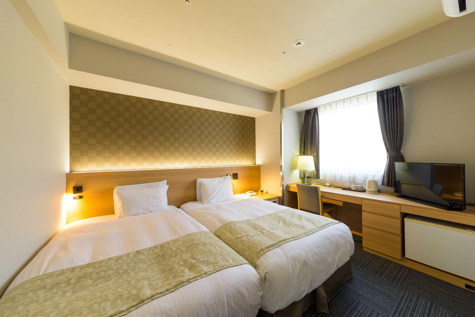 Surestay Plus Hotel By Best Western Shin-Ósaka Exteriér fotografie